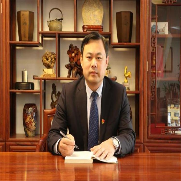 山東貝特環(huán)保集團董事長吳金寶、總經理宋新軍新年祝福
